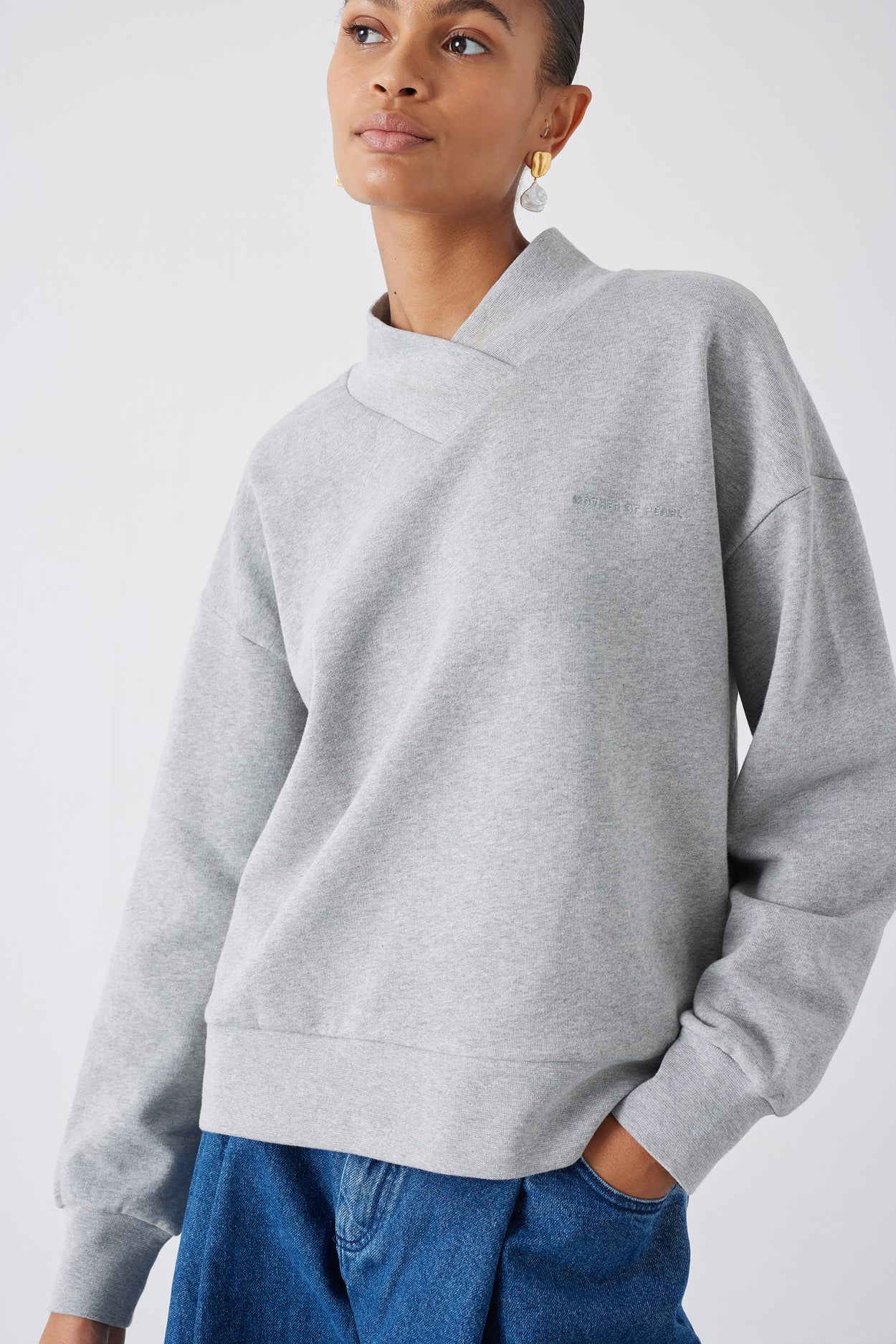 DEVIN GREY SWEATSHIRT