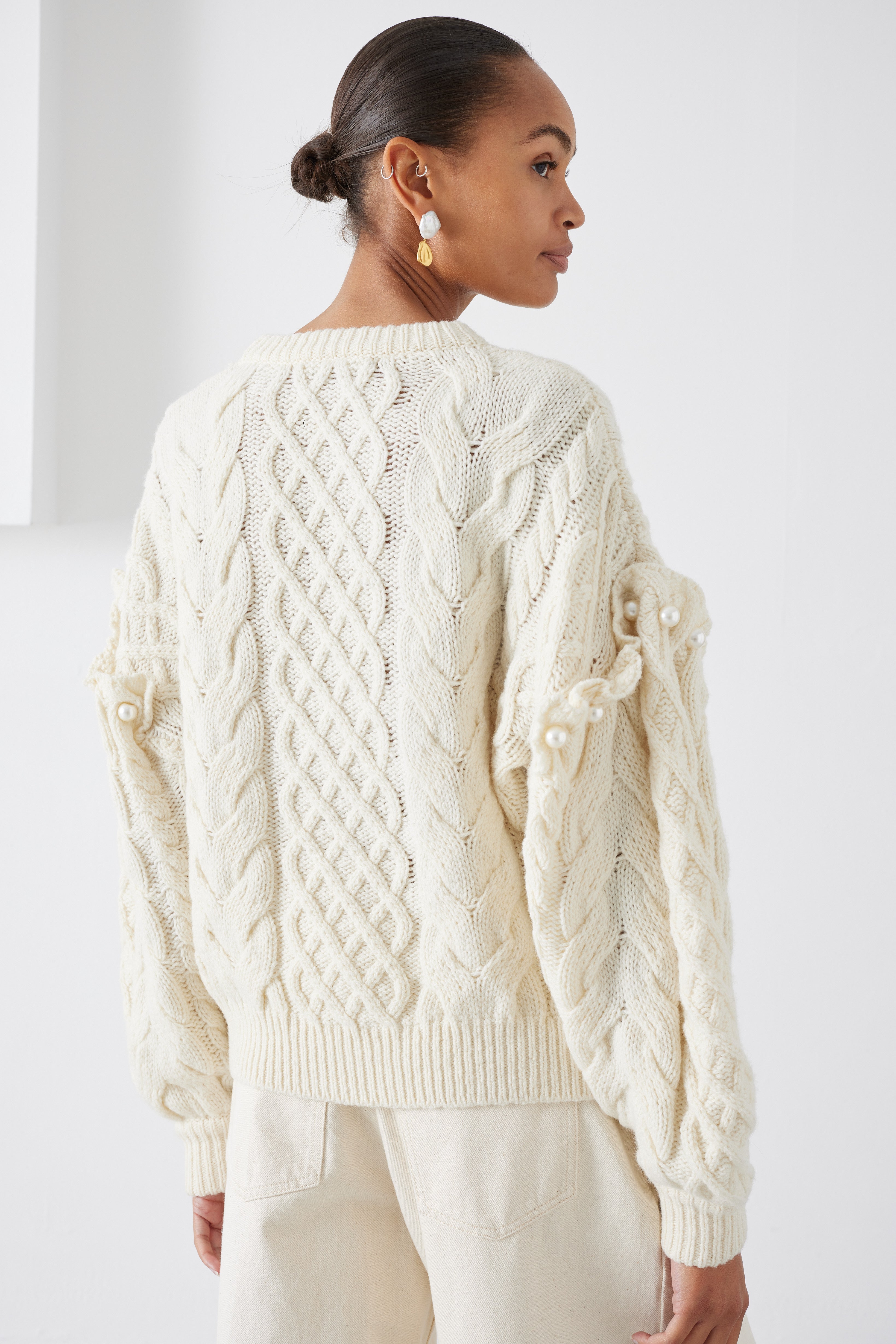 JOVY IVORY JUMPER