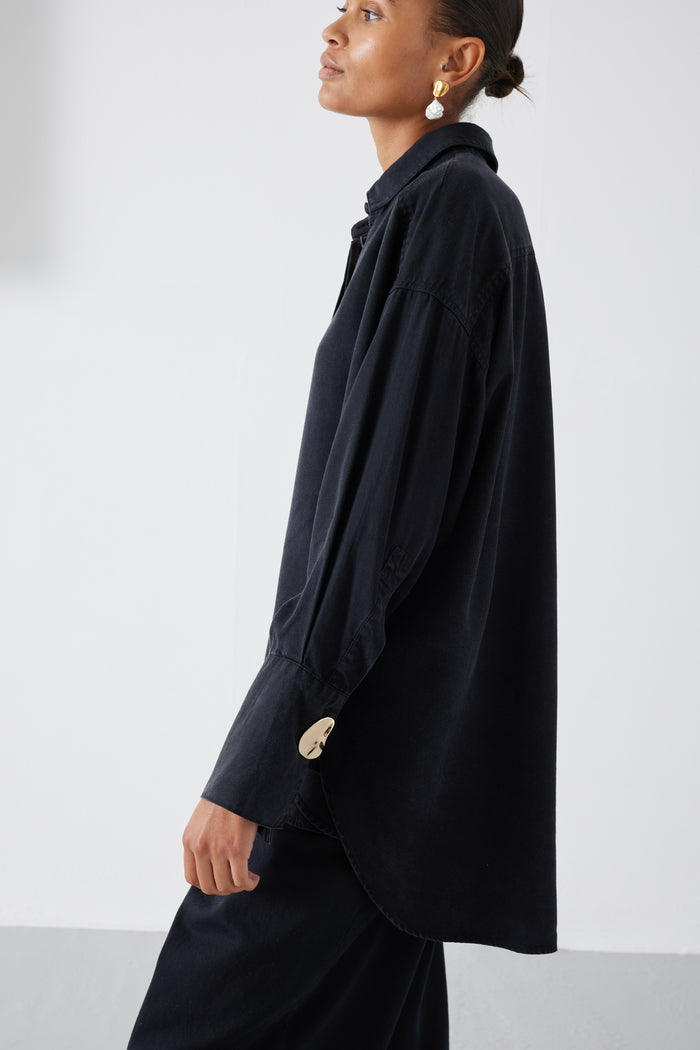 FENELLA WASHED BLACK SHIRT