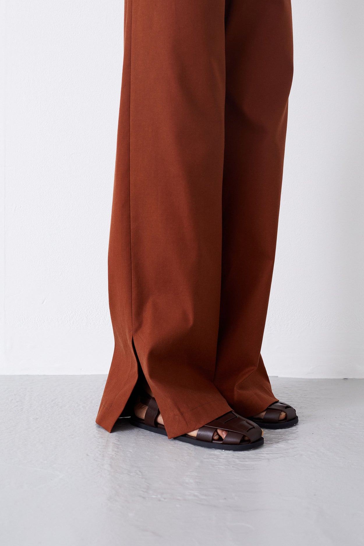 BRODIE BRICK TROUSER