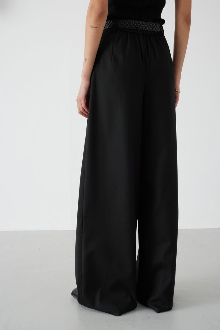 ARIADNE BLACK TROUSER