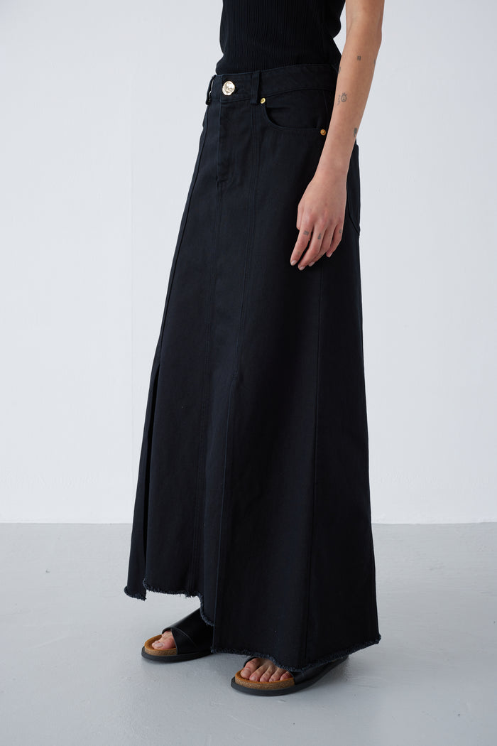 Black maxi skirt size 24 hotsell