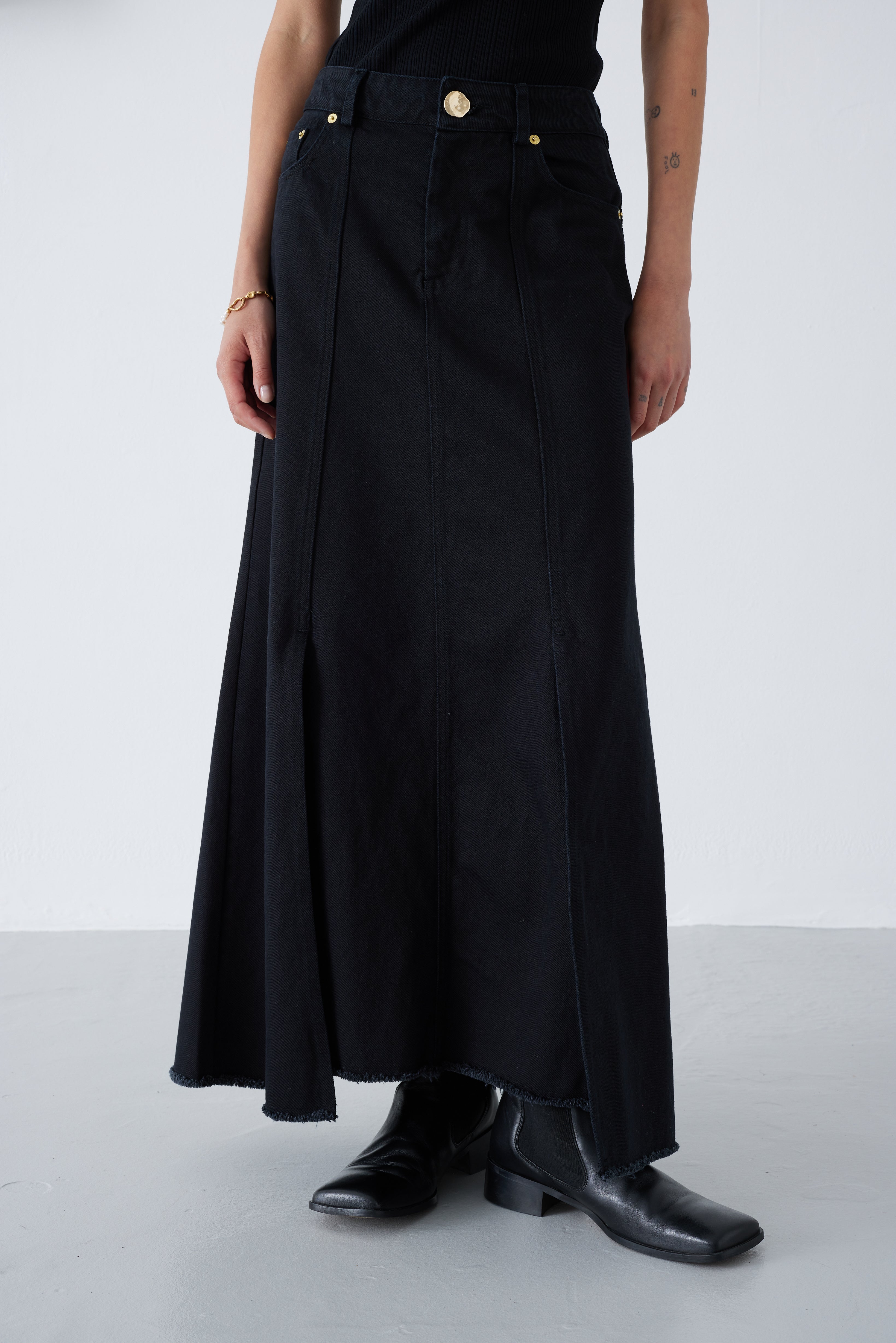 MAXINE BLACK SKIRT