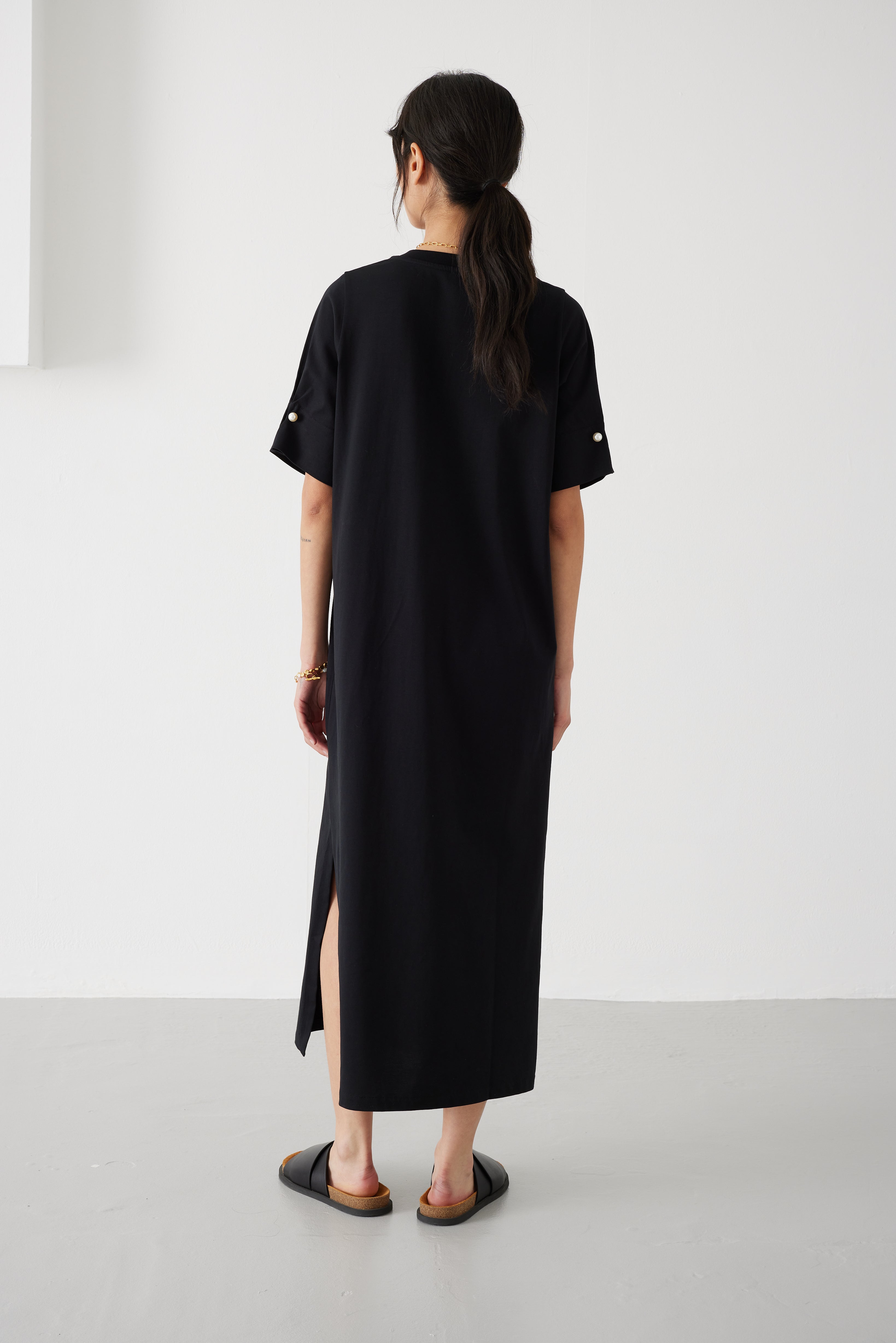 LYRA BLACK MIDI DRESS