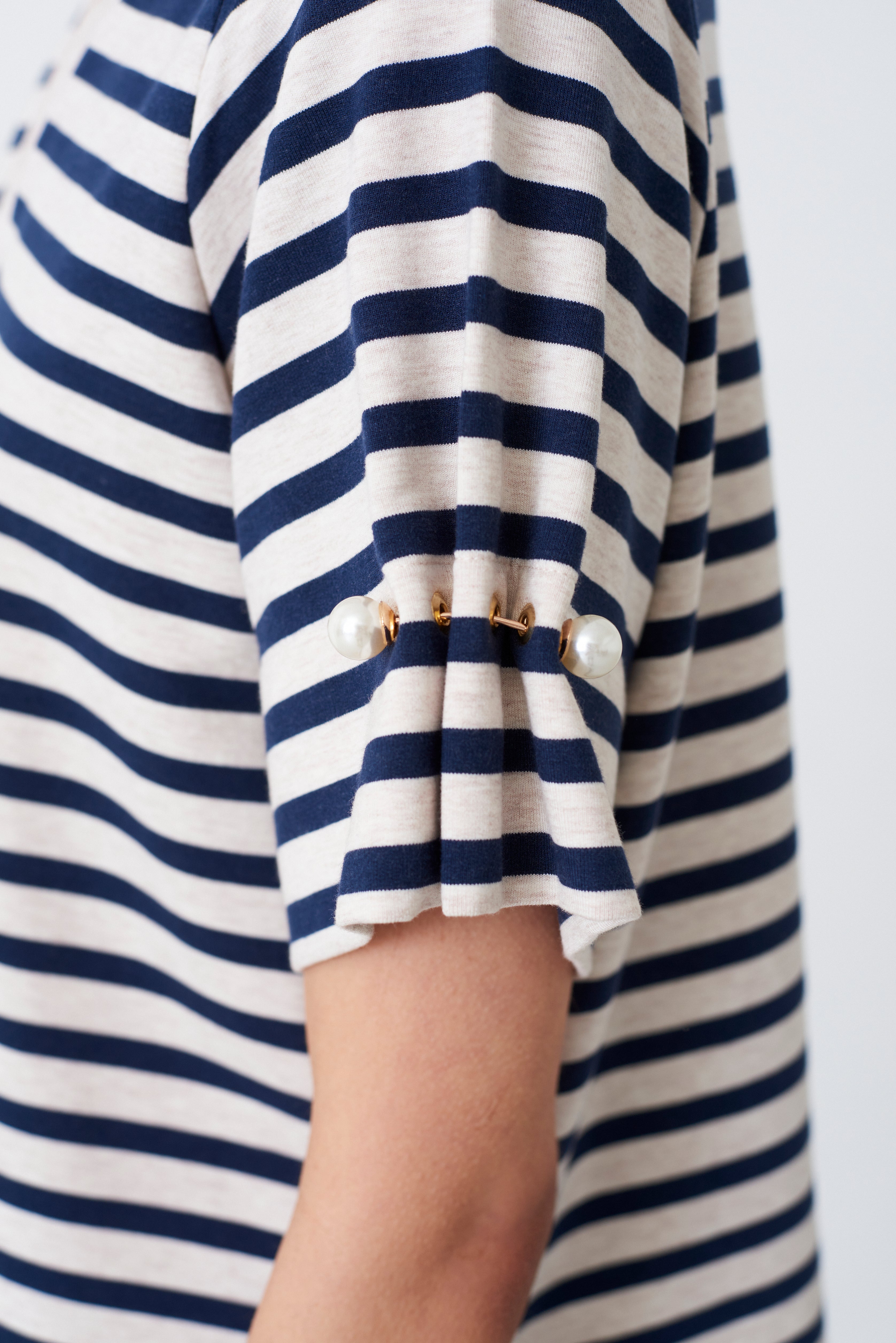 KENDRA STRIPE T-SHIRT