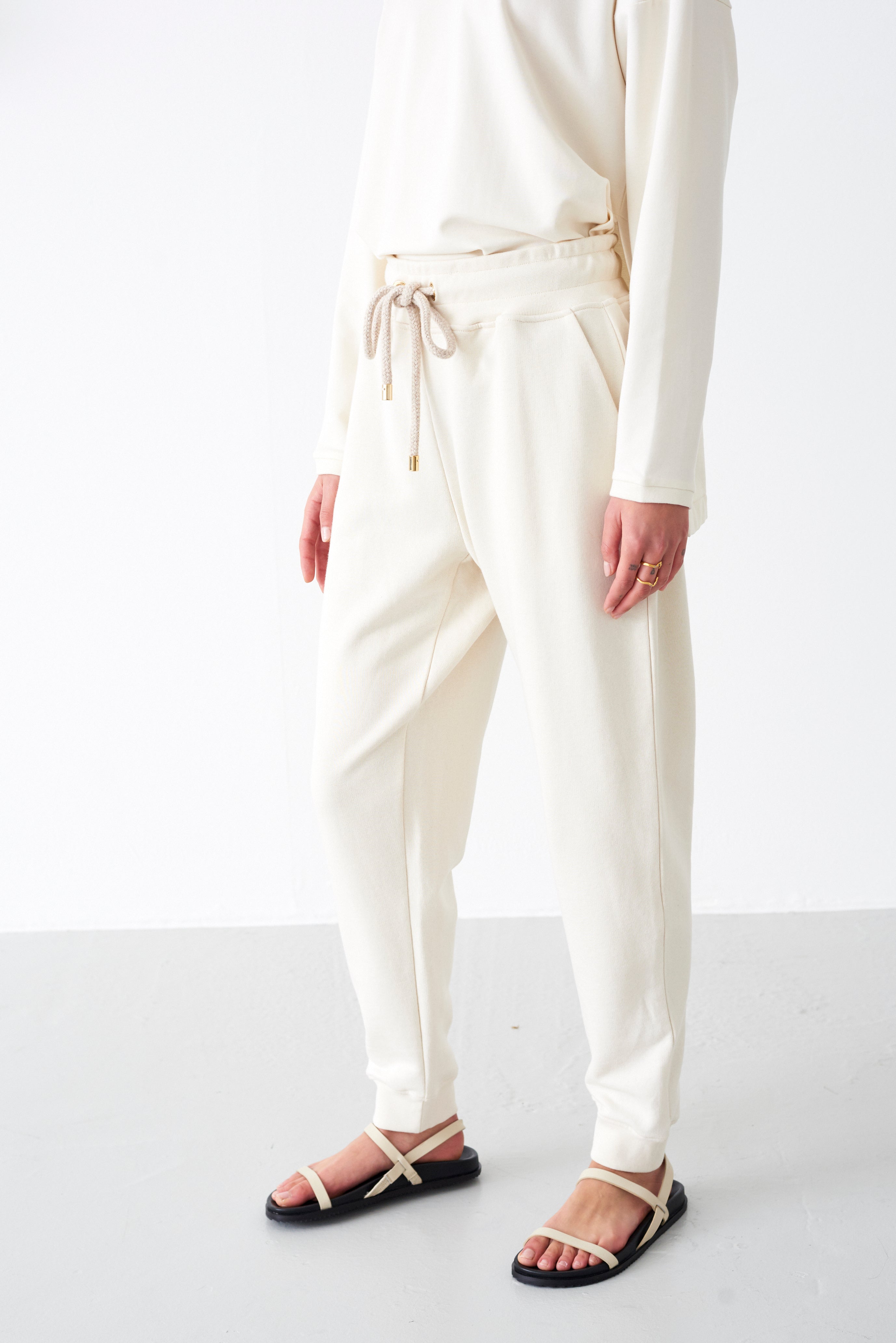 JUDE UNDYED JOGGER